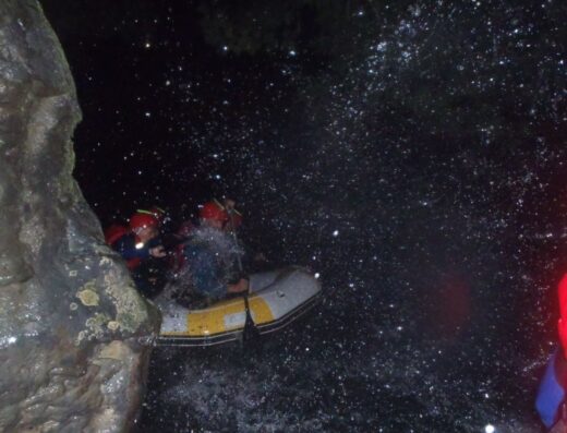 Full moon rafting on the Arachthos river (Active Nature)