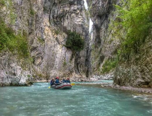 Rafting on the Kalaritikos river, Tzoumerka (Active Nature)