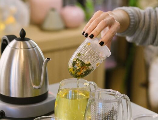 Herbal Blend Lab: Create Your Own Herbal Tea at Grizo & Prasino, Komotini
